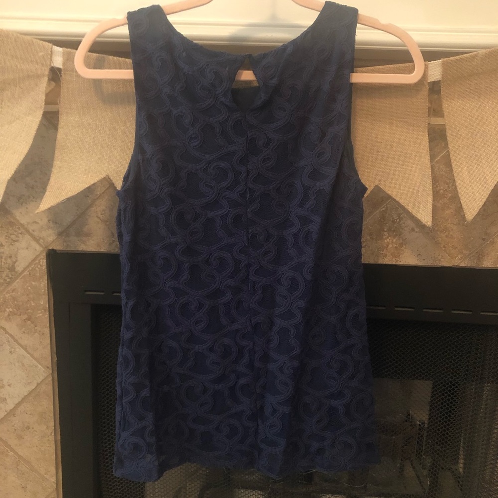 Navy Ann Taylor double layered tank.
